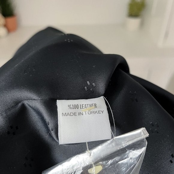 Vintage Black Leather Cropped V-Neck Leather Jacket | S/M - Picture 8 of 9